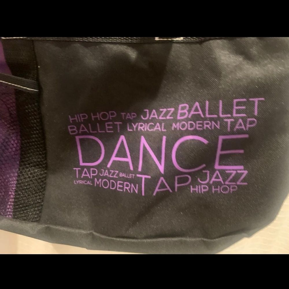 PERSONALIZED DANCE CLASS BAG
Gemline Sequel Sport Duffel Bag